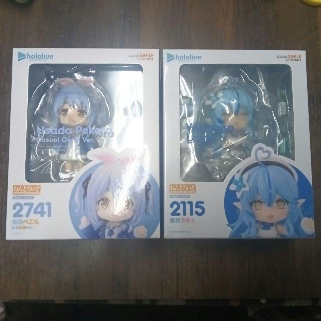 ☆新品☆未開封！ねんどろいど　ホロライブ　兎田ぺこら＆雪花ラミィ