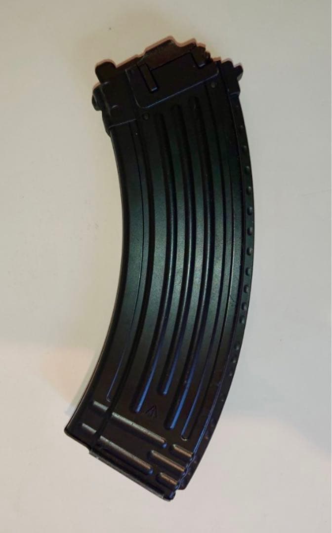 東京マルイ AKM ガスブローバックモデル 予備マガジン4本付き 近代化カスタム