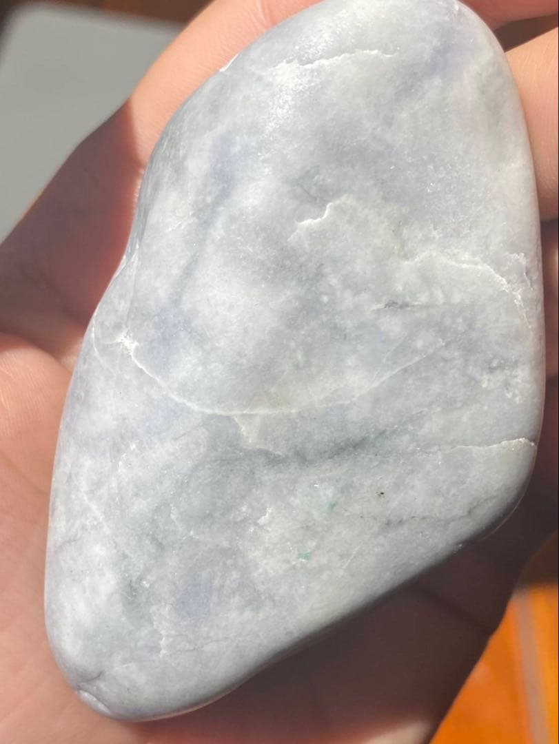 【コレクター放出品】糸魚川翡翠　鮮やかな翠色　70年以上前に採石された翡翠