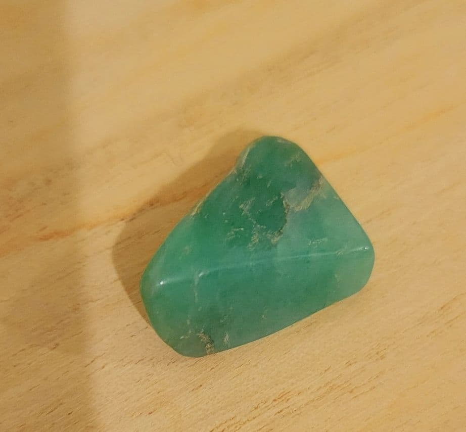 ☆神聖☆糸魚川翡翠原石☆　ろうかん翡翠