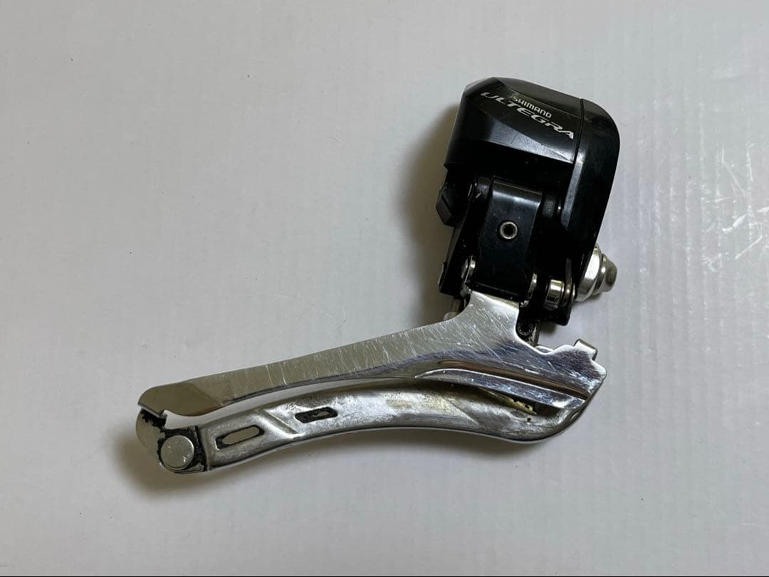 シマノ　アルテグラ FD-6870 フロントディレイラー di2 電動