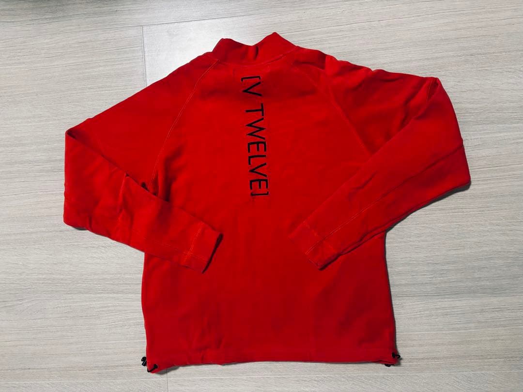 V12 オーバーサイズモックネック