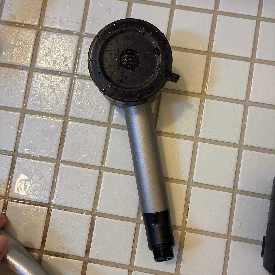 アムウェイ　amwayバスルーム浄水器　マイクロナノバブルシャワー　2024製