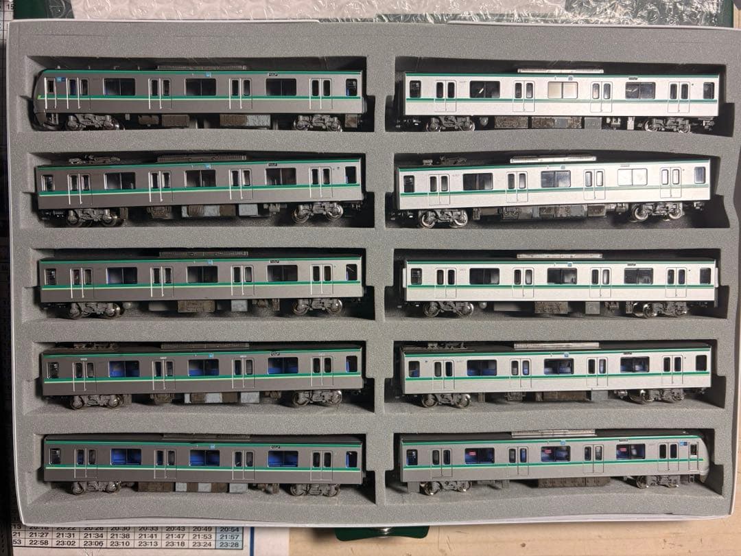 最終セール！千代田線16000系10両フルセット室内灯付き