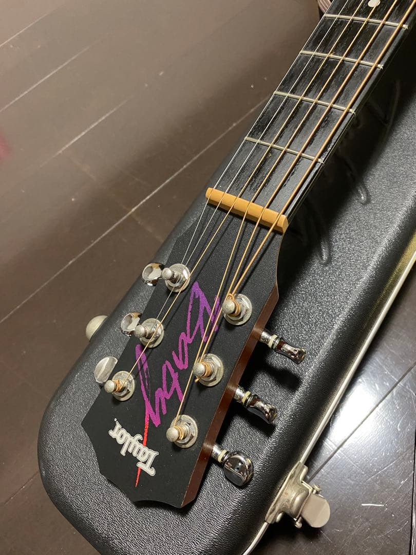 アコースティックギター　Taylor