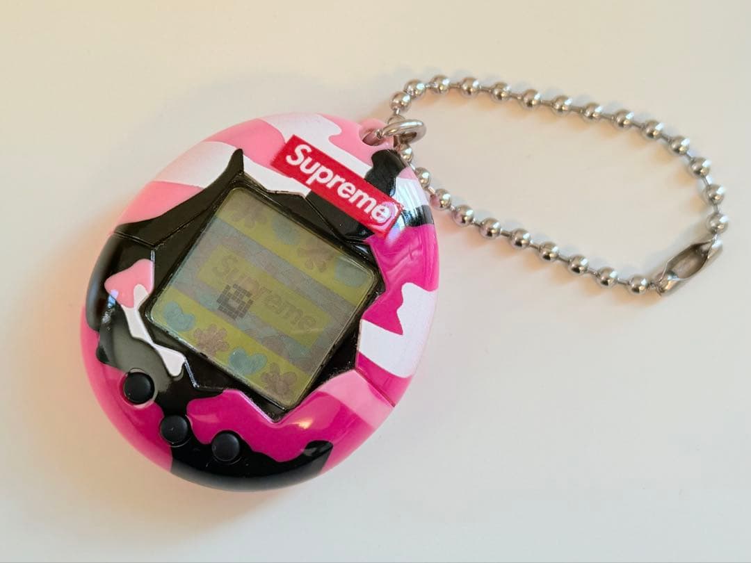 supreme たまごっち　ピンク