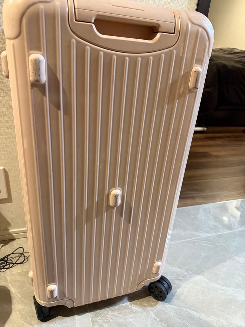 リモワ　スーツケース　トランクプラス　3回ほど使用