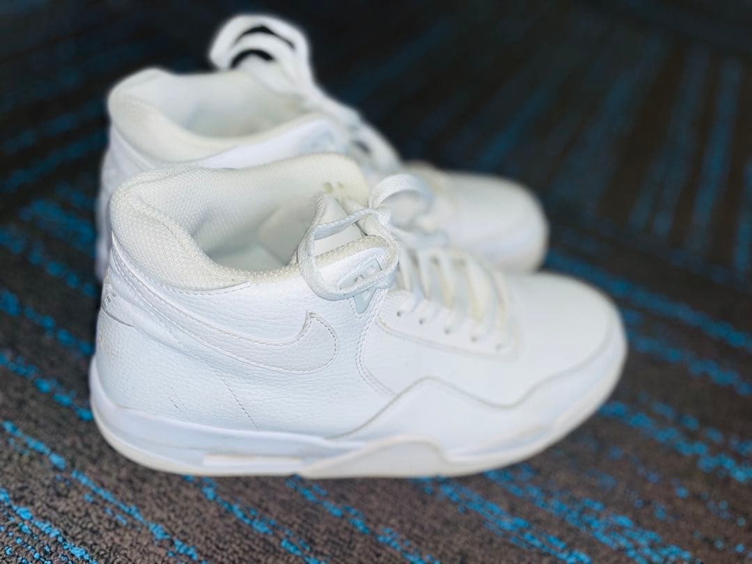 Nike Air ホワイト ハイカットシューズ