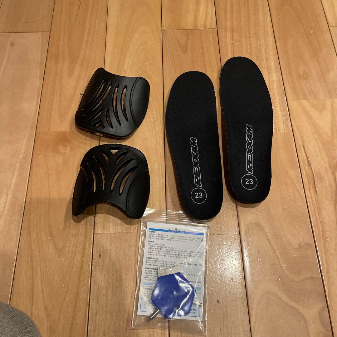 Rexxam22-23モデル　REVO130S 23.5センチ