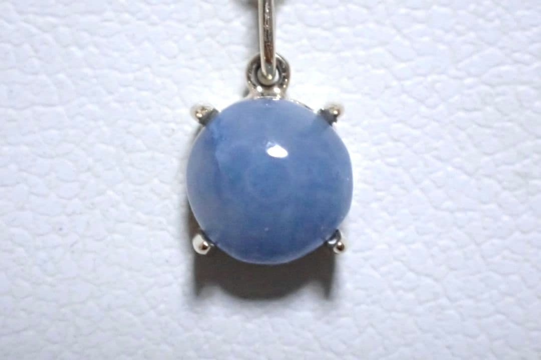 糸魚川翡翠　入コン沢　青　10金　５ミリ　丸　ペントップ　②　送料無料