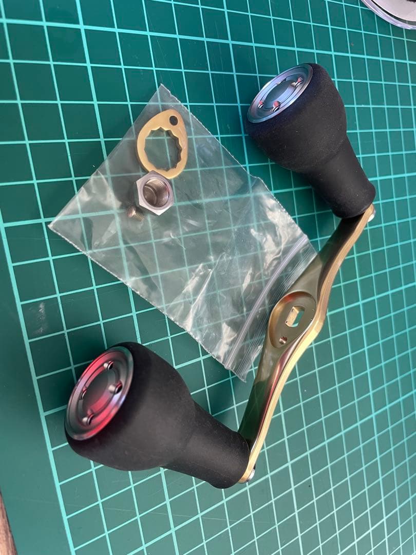 カルカッタコンクエストmd ハンドル　ベイトリールハンドル ゴールド/ブラック