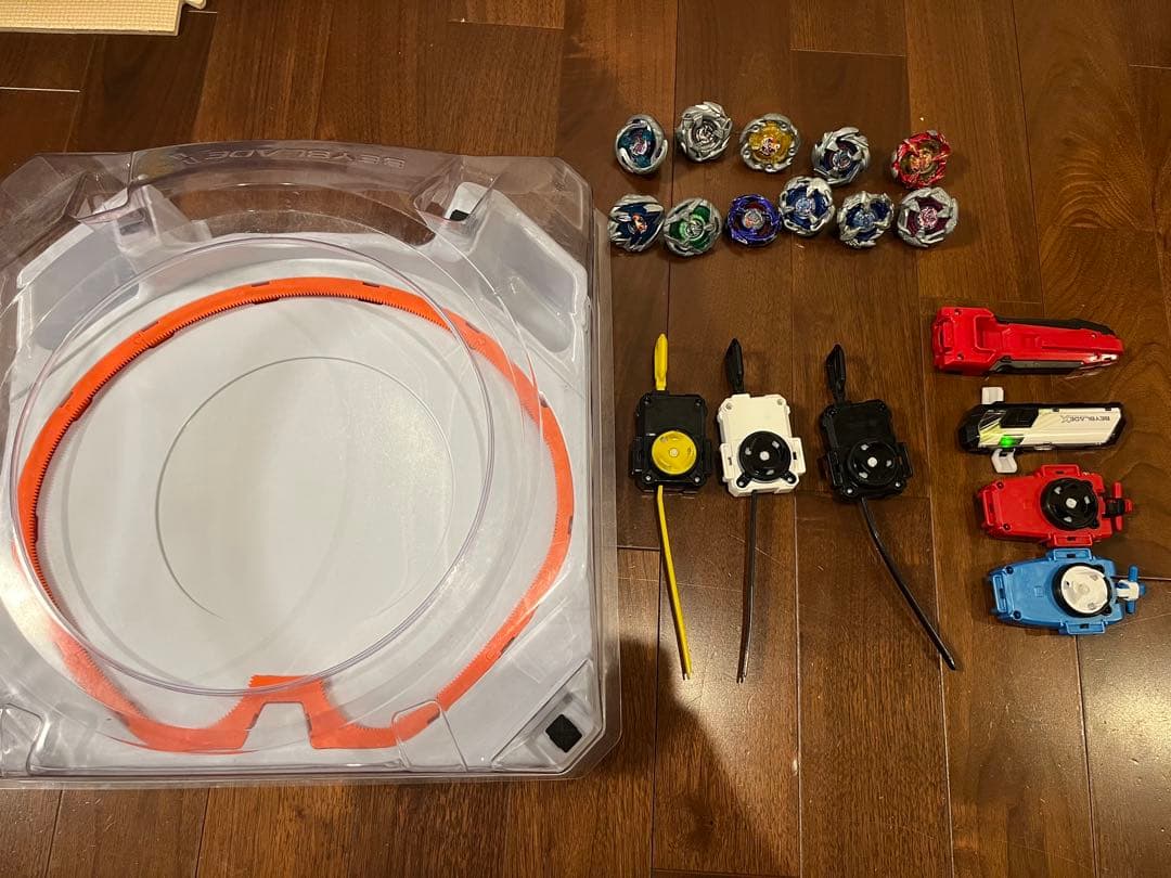 ベイブレードセット ベイスタジアム付き　ランチャーセット