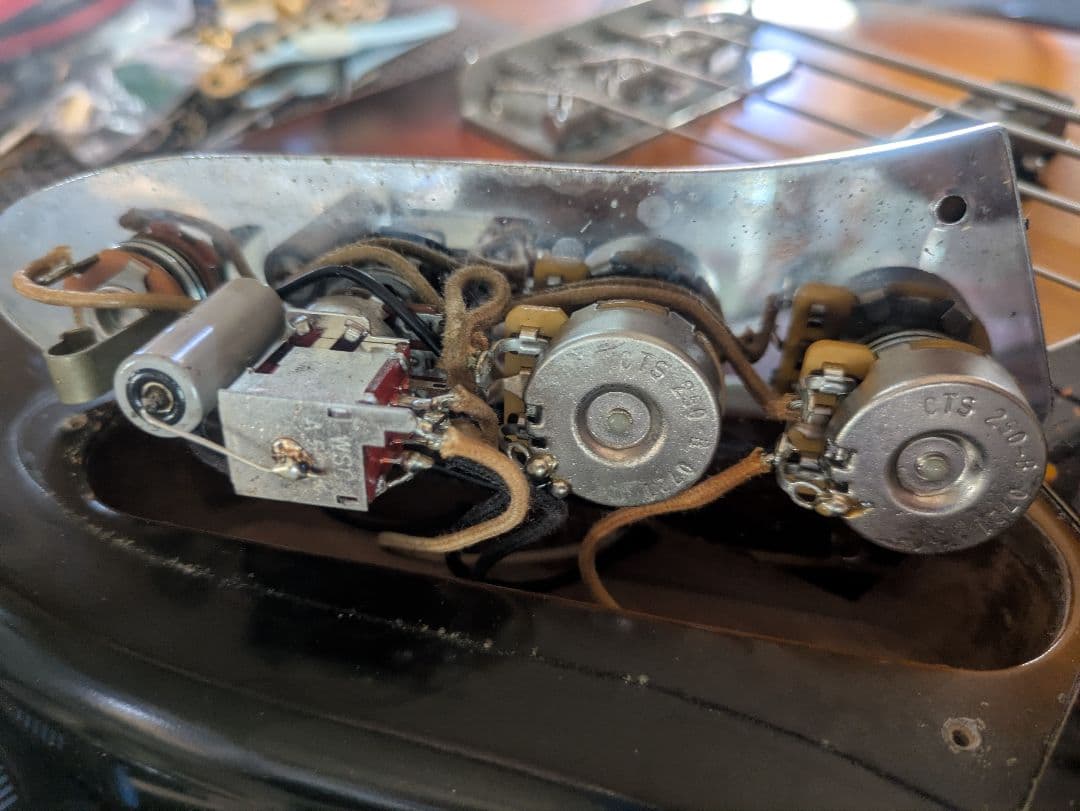 EDWARDS E-JB-93R/LT Seymour Duncan 送料無料