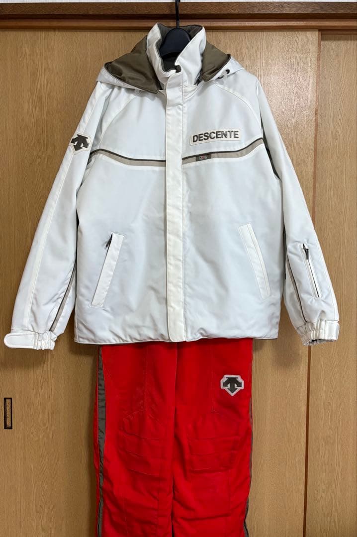DESCENTE スキーウェア M ホワイト/レッド　手袋付