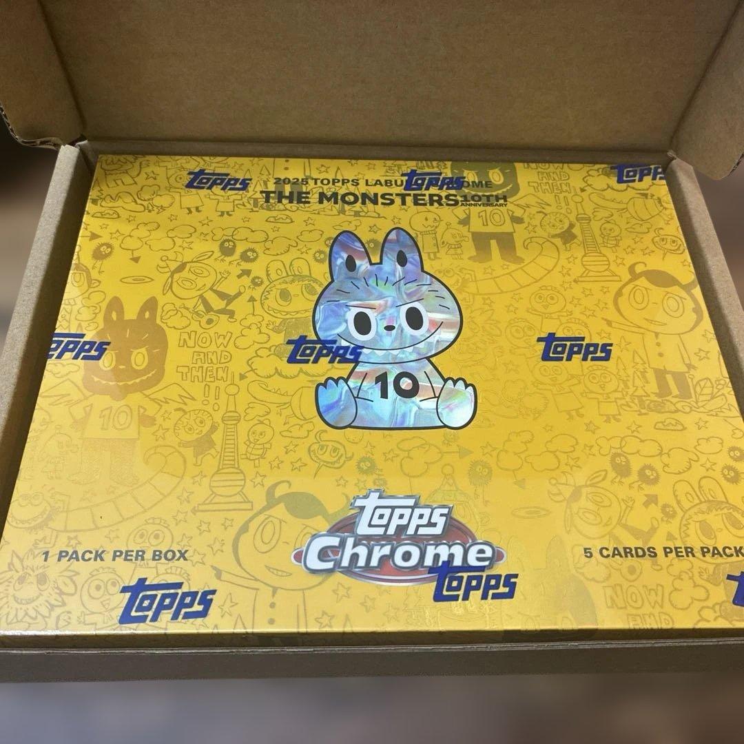 Topps Labubu Chrome モンスター10周年記念パック