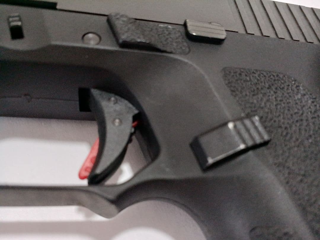 さ*ら様 carbon8　ストライカー9　CO2ガスガン