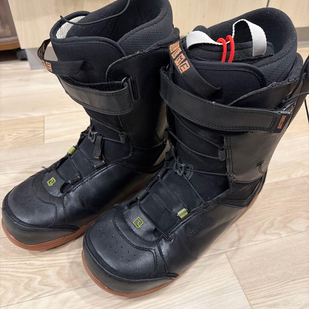 ブラック スノーボードブーツ