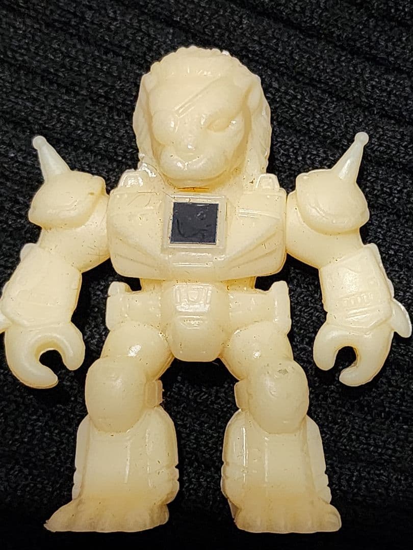 ライラック　ビーストフォーマー トランスフォーマー ホワイトレオ