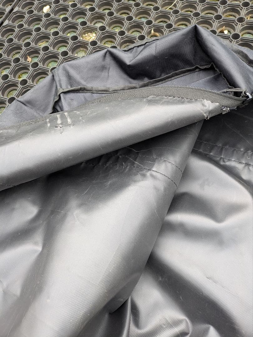 カースル　キューブ型テントMOGICS カーサイドテント 黒　直接受け渡し限定