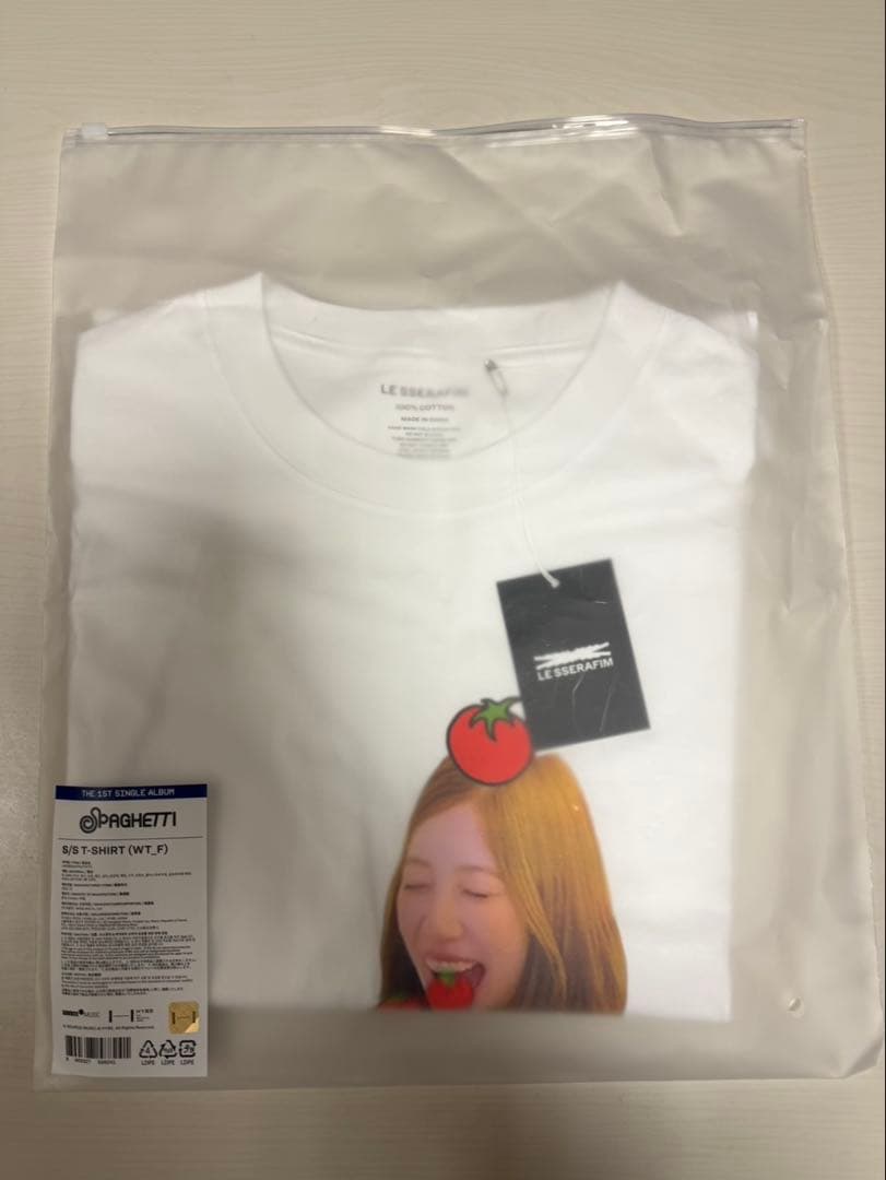 LE SSERAFIM トマトTシャツ カズハ