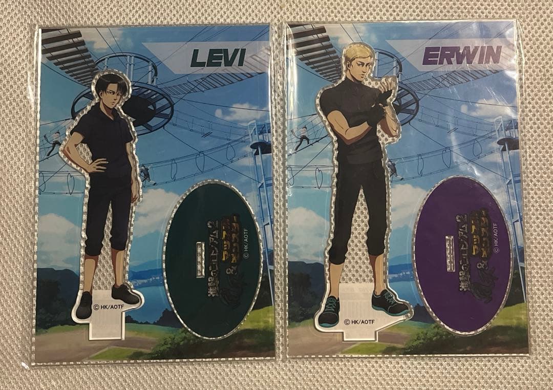 未開封 進撃の巨人 マッスルモンスター アクリルスタンリヴァイ エルヴィン