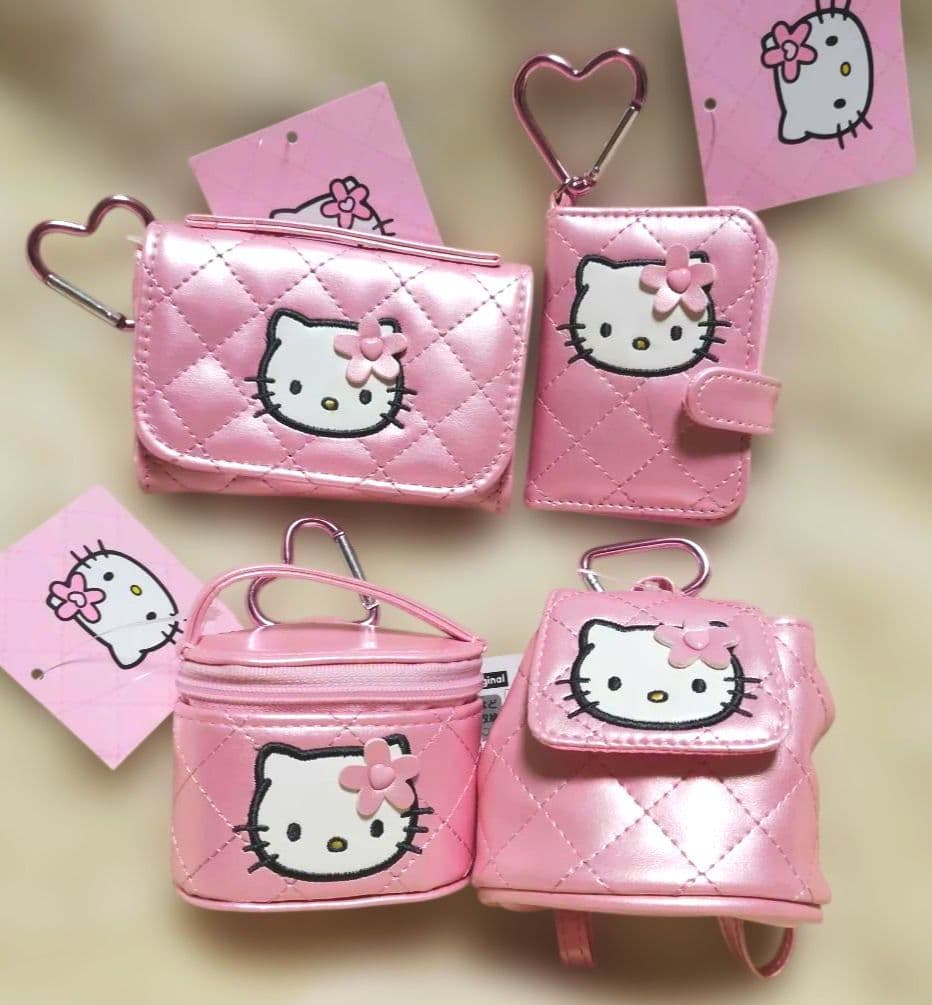 専用　キティミニチュアキルト　リュックポーチ　バニティ形ケースウォレット　ミラー