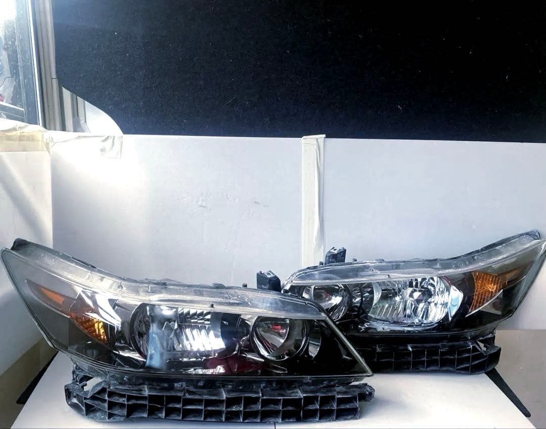 ホンダ ストリーム RN6 RN7 RN8 RN9 純正HID ヘッドライト左右