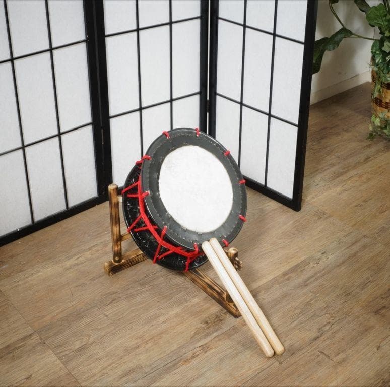 【新品・未使用】　牛革　和太鼓 締め太鼓・バチ付き・台付き