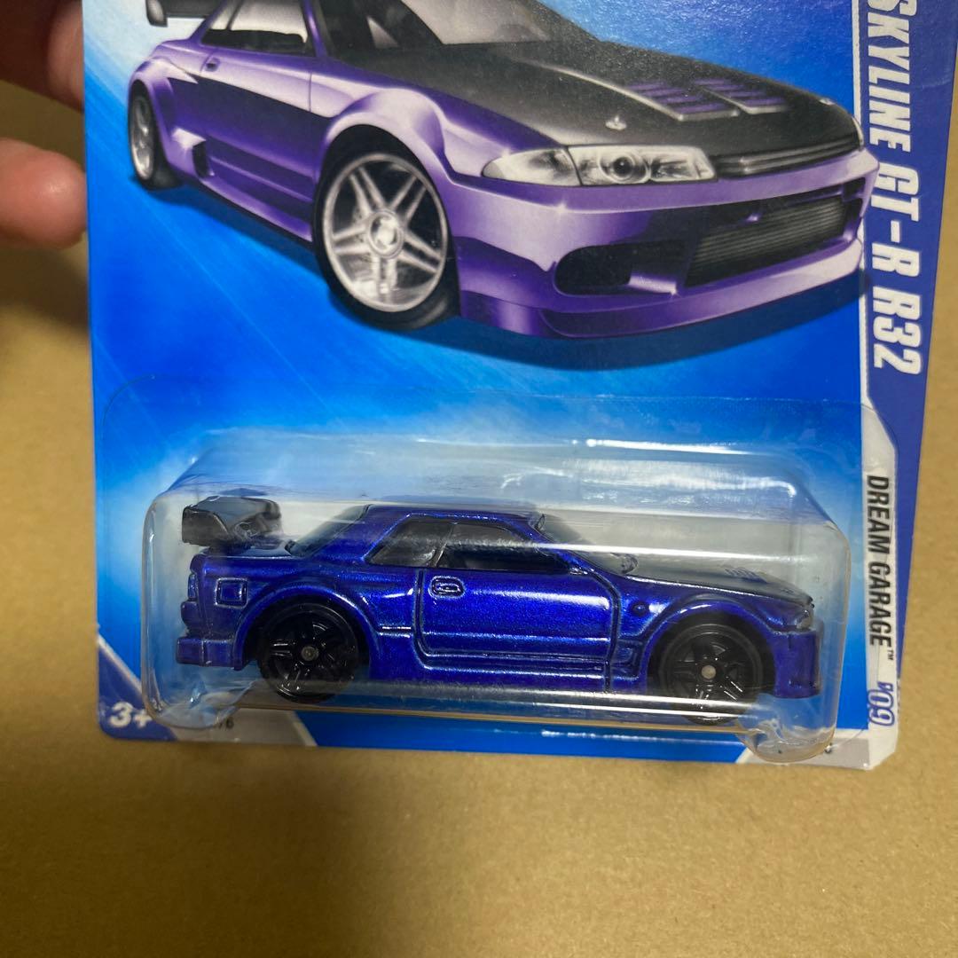 ミニカー Nissan Skyline GT-R R32