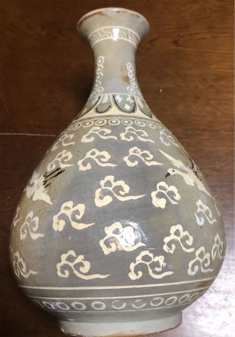 壺　鶴飛翔紋瓶