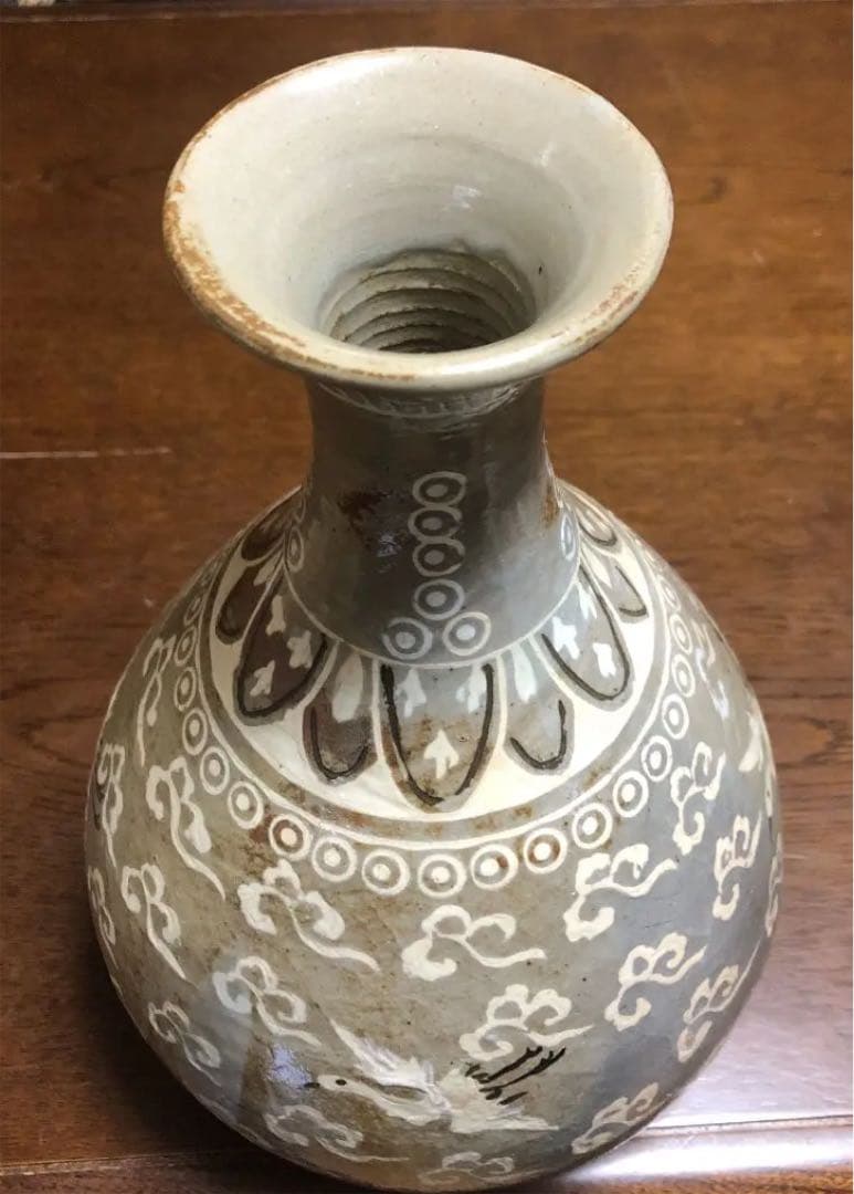 壺　鶴飛翔紋瓶