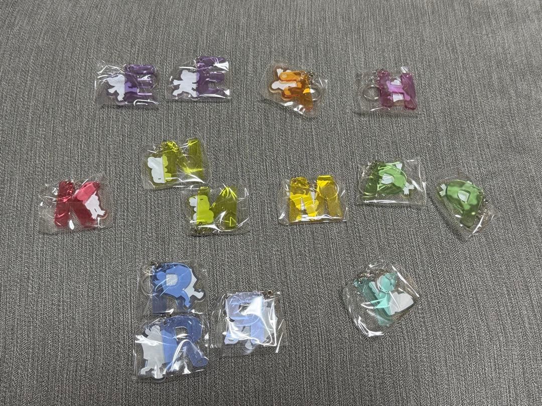 かえるのピクルス アルファベットキーホルダー めじるしアクセサリー