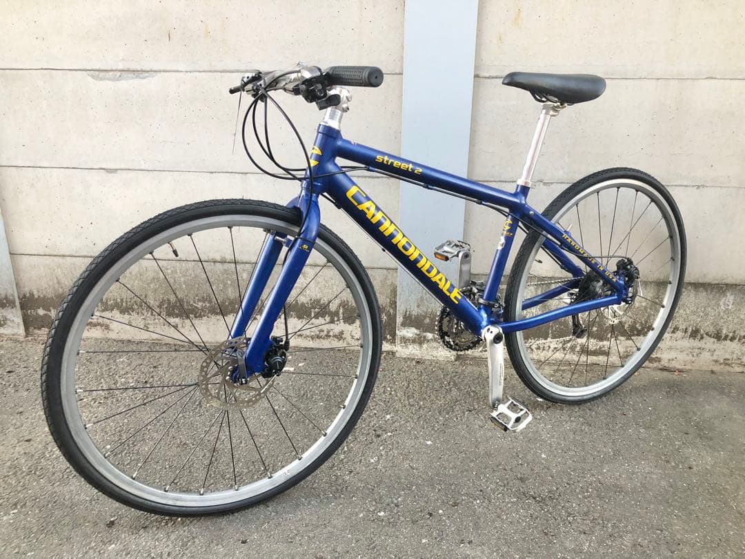 【カスタム極美品】キャノンデール　ストリート2 27速　クロスバイク　CT380