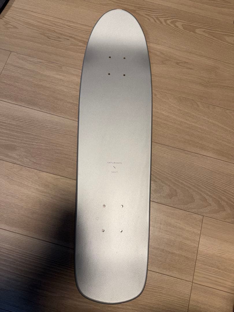 SATURDAYS SHUT スケートボードデッキ