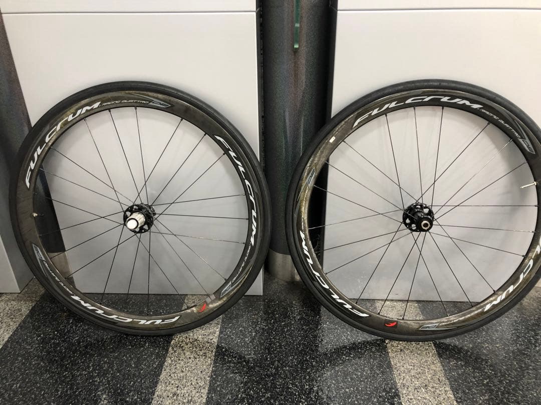 ゆんフルクラム　レーシング　クアトロ　ディスク　カーボンホイール