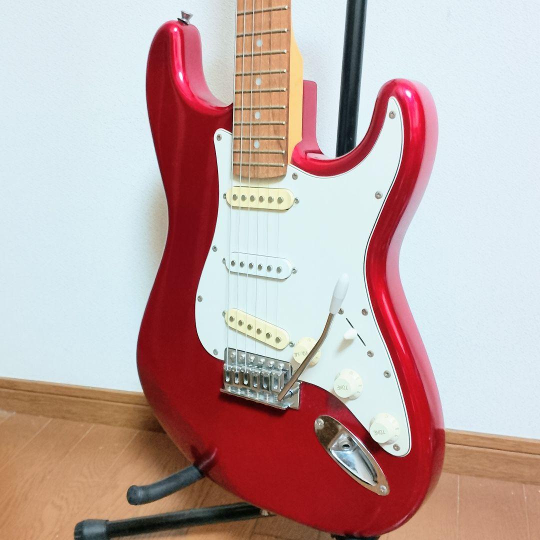 Photo Genic　ストラトキャスタータイプ　エレキギター　弦は新品！