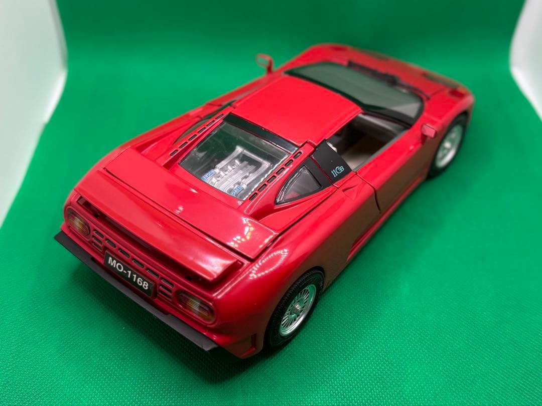 Bugatti EB110 赤1/18スケール
