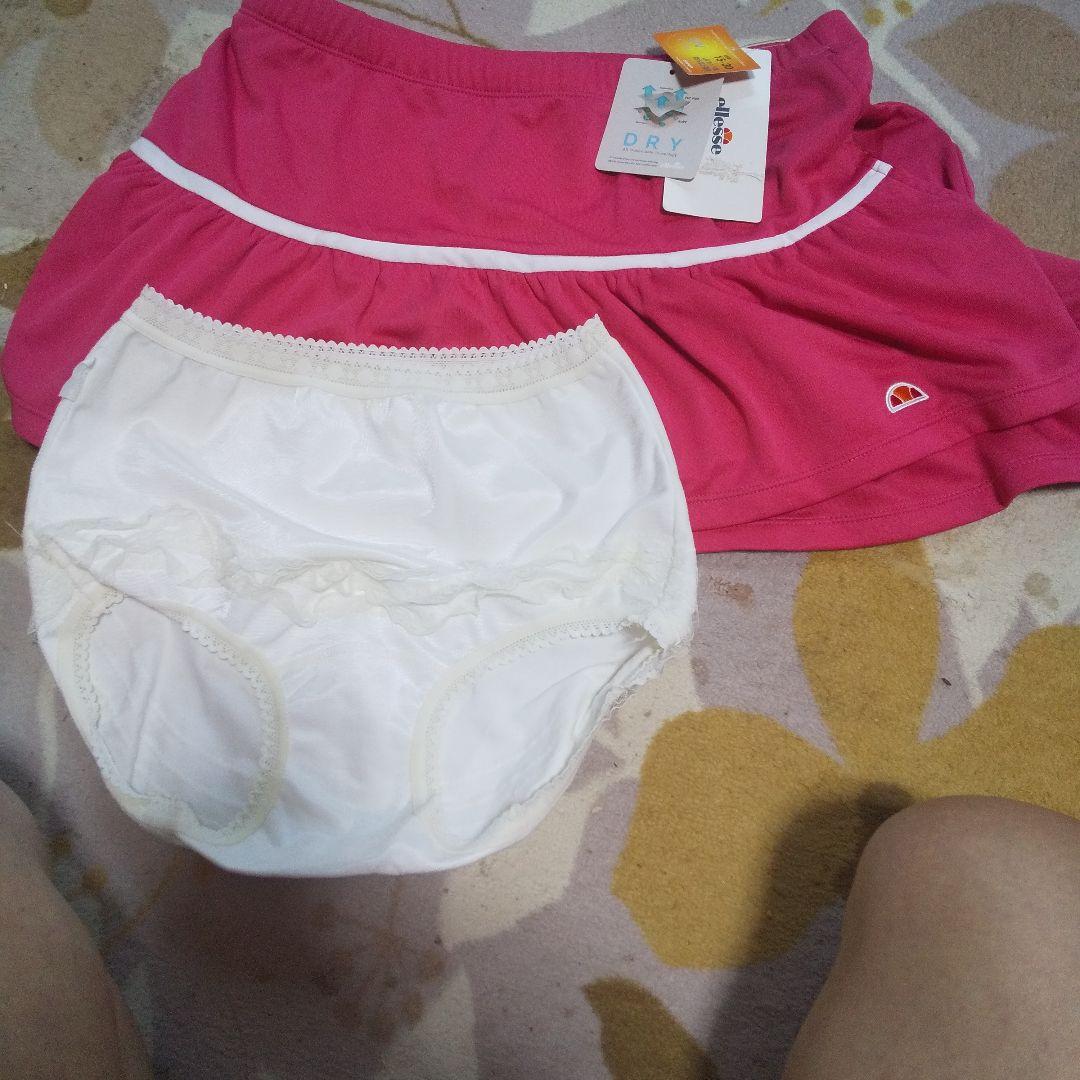 テニス、バドミントンのスコートとアンダースコートMサイズ