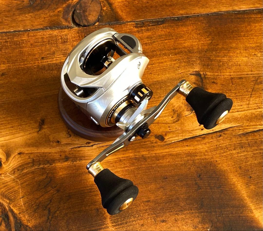 ジギングリール　ダブルハンドル　ベイトリール　超軽量　船釣り　海釣り　新品未使用