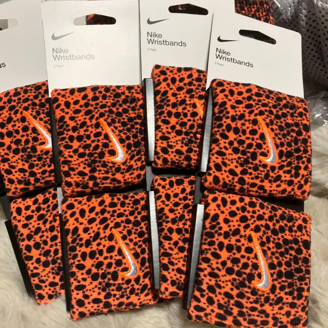 ナイキ　リストバンドヒョウ柄20セット　チームでいかがでしょうか。