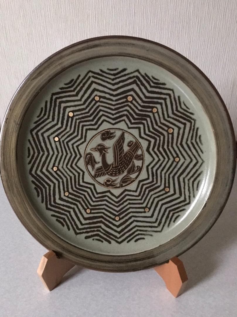 ■ 加藤 卓男　幸兵衛窯（人間国宝） ■　　ペルシャ鉄絵金彩 大皿　箱付き