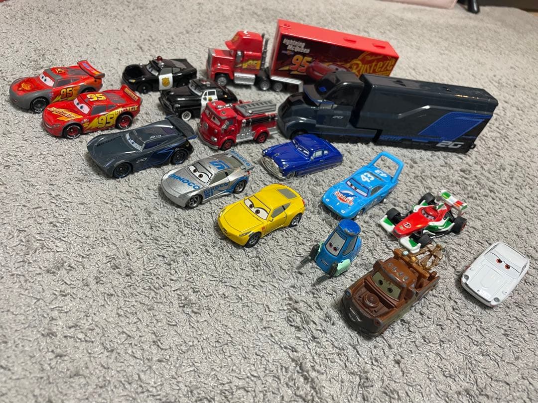 カーズ トミカ ミニカー トレーラーセット