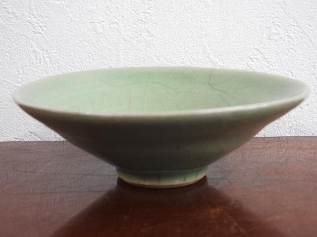 青磁　茶碗　M572