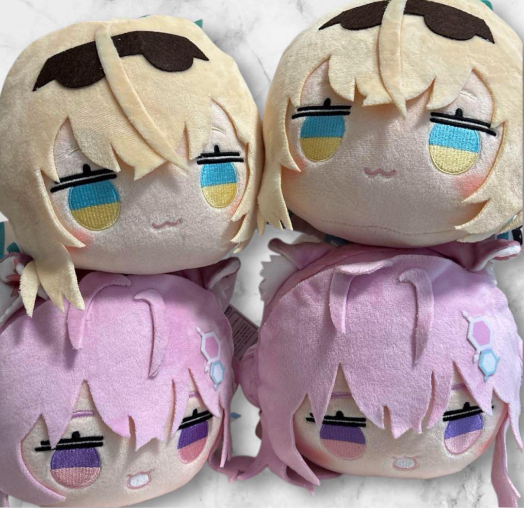 ホロライブ 寝そべりぬいぐるみ 4個