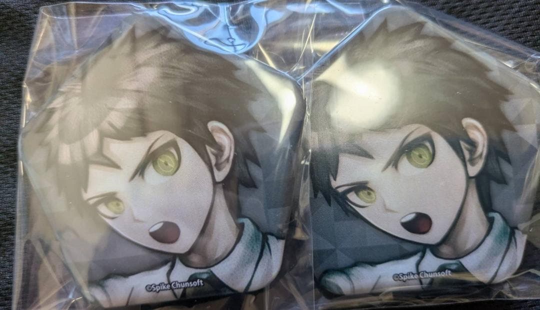 2個セット ダンガンロンパ ORBcafe オーブカフェ 等身缶バッジ 日向創