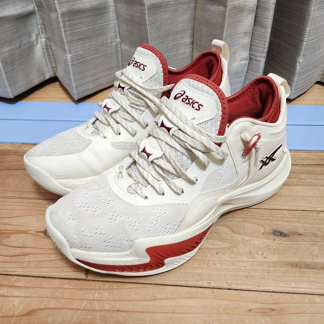 ノヴァサージ asics バスケットボールシューズ ホワイト/レッド