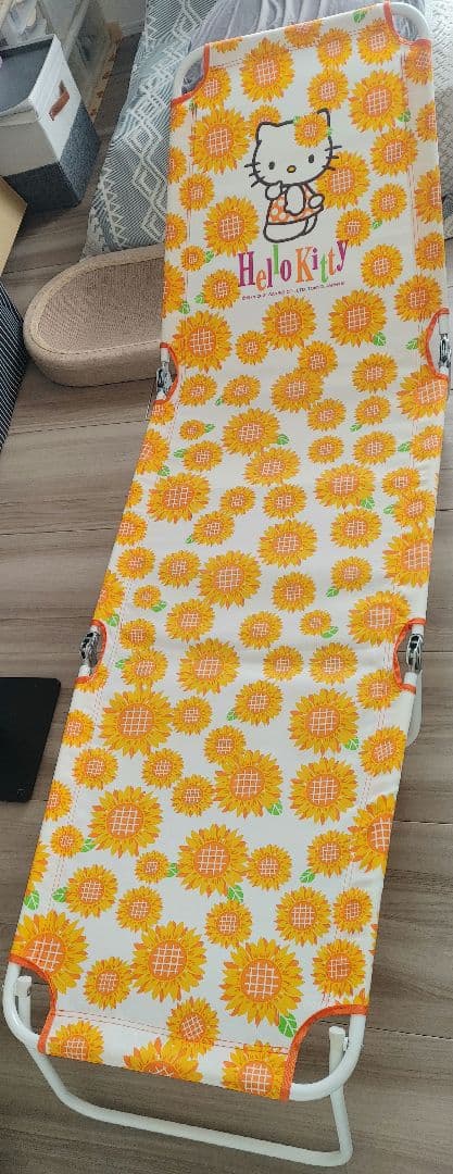 ビーチベッド【折り畳み】サンリオ　ハローキティ　可愛い　夏　アウトドア　海