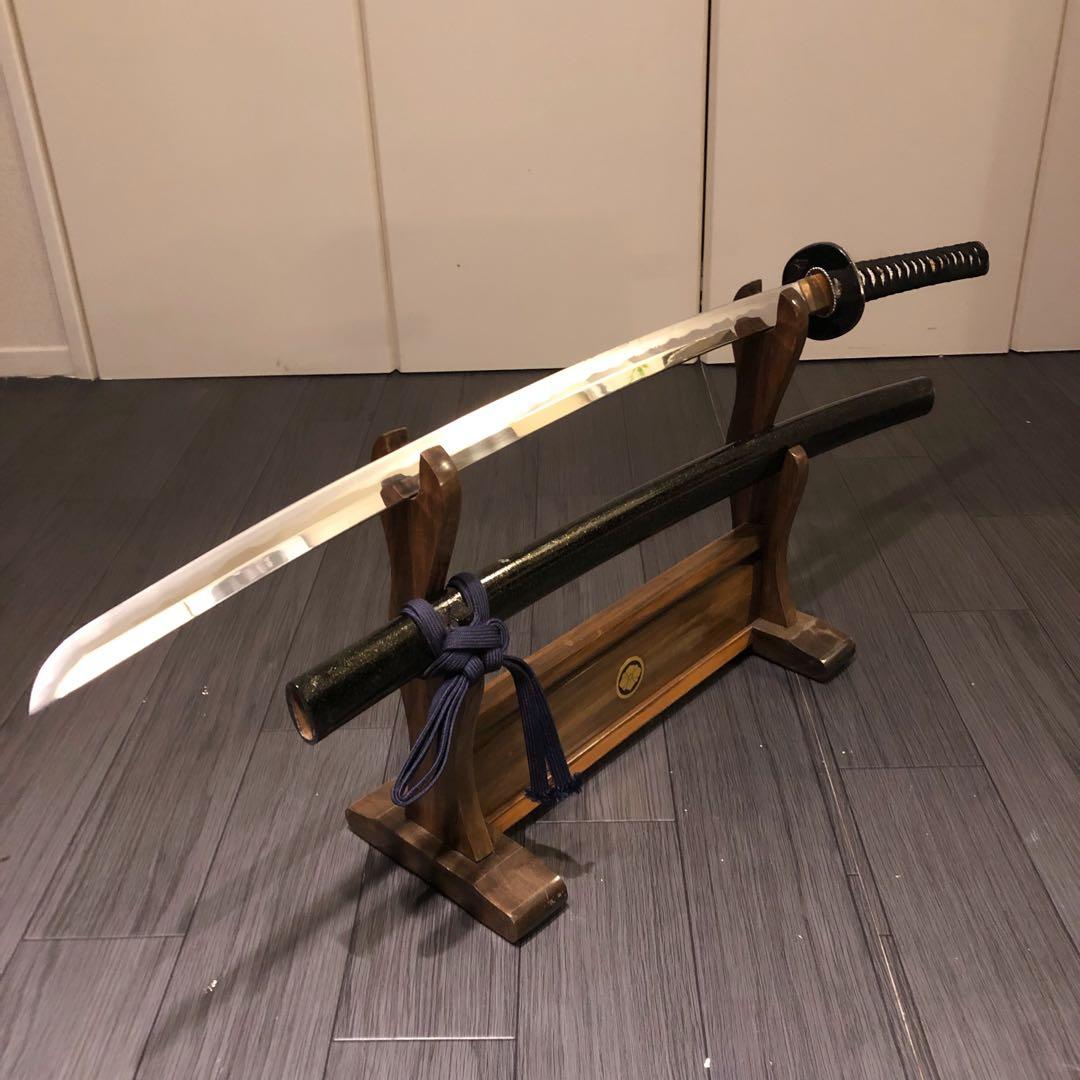 高級模造刀　居合刀　黒拵え　亜合金刀身　優乱刃紋