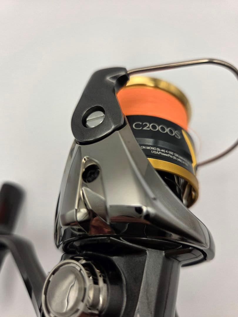 SHIMANO TWIN POWER C2000S スピニングリール