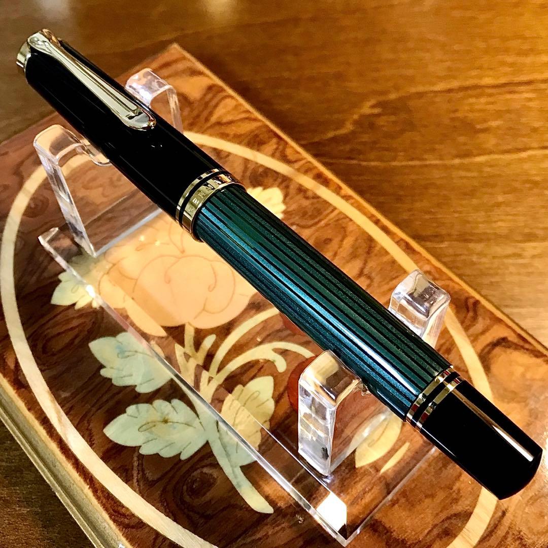 ☆ほぼ新品☆素晴らしいペリカン万年筆M600グリーン縞（Ｆ)☆書き味抜群